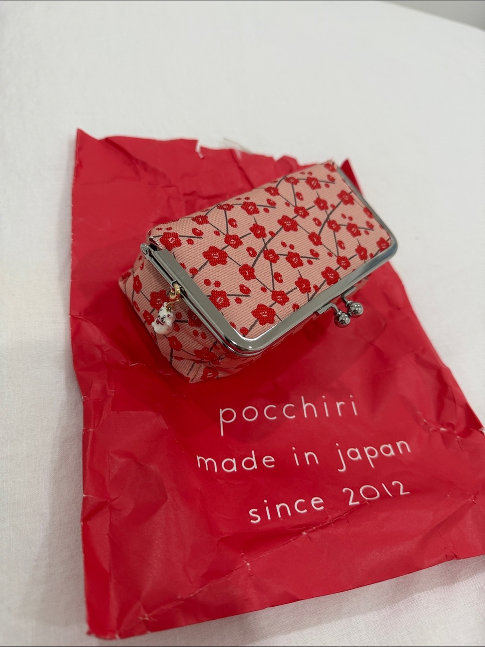 Pocchiri Red Floral Kiss-Lock Coin Purse